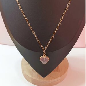 Collar baño de oro con colgante de corazón rosa