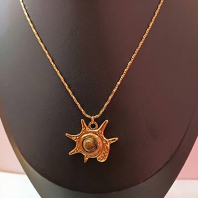 Collar baño de oro con colgante de sol y lágrima
