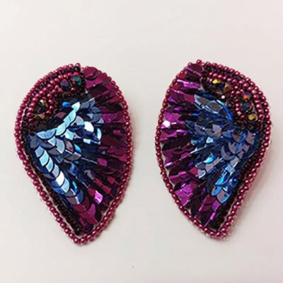 Aros de alas bordadas